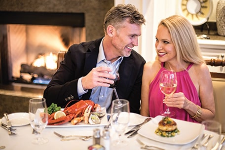 Couple Dining at Harbour Ridge ClubHouse